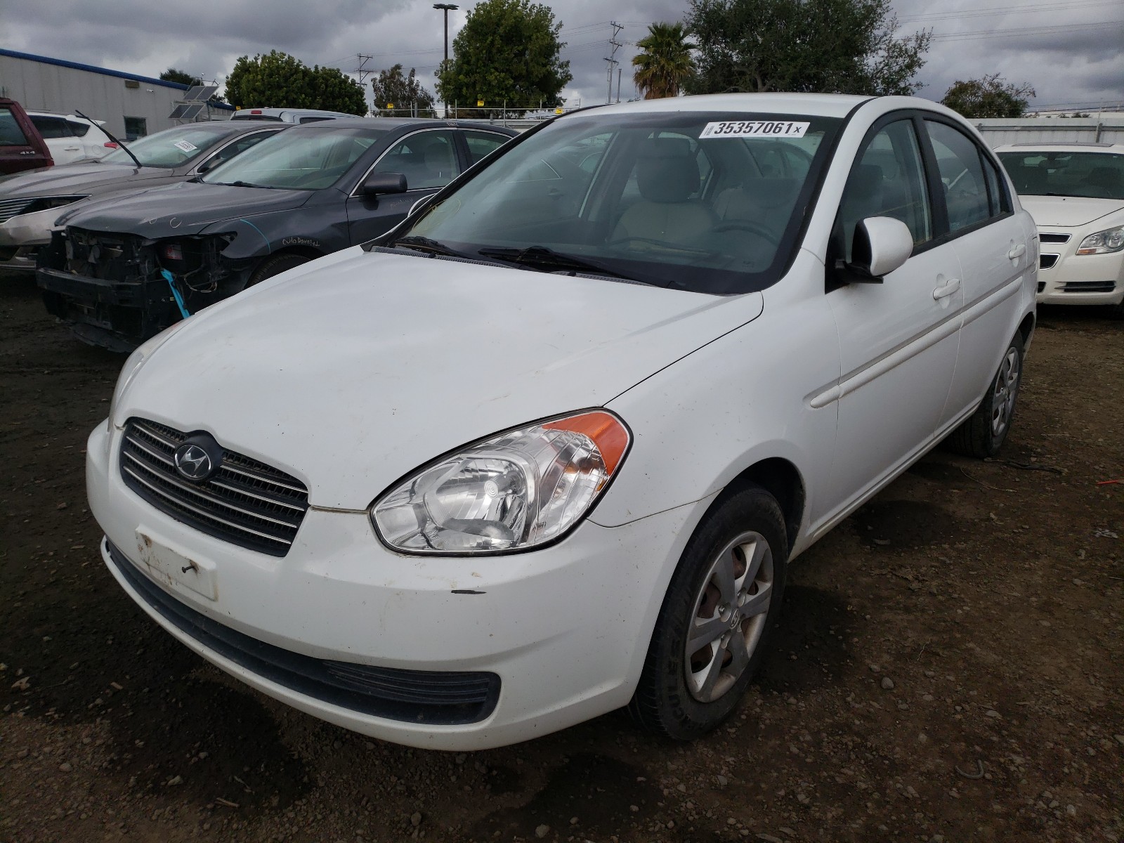 Photo 1 VIN: KMHCN4AC1BU586469 - HYUNDAI ACCENT GLS 