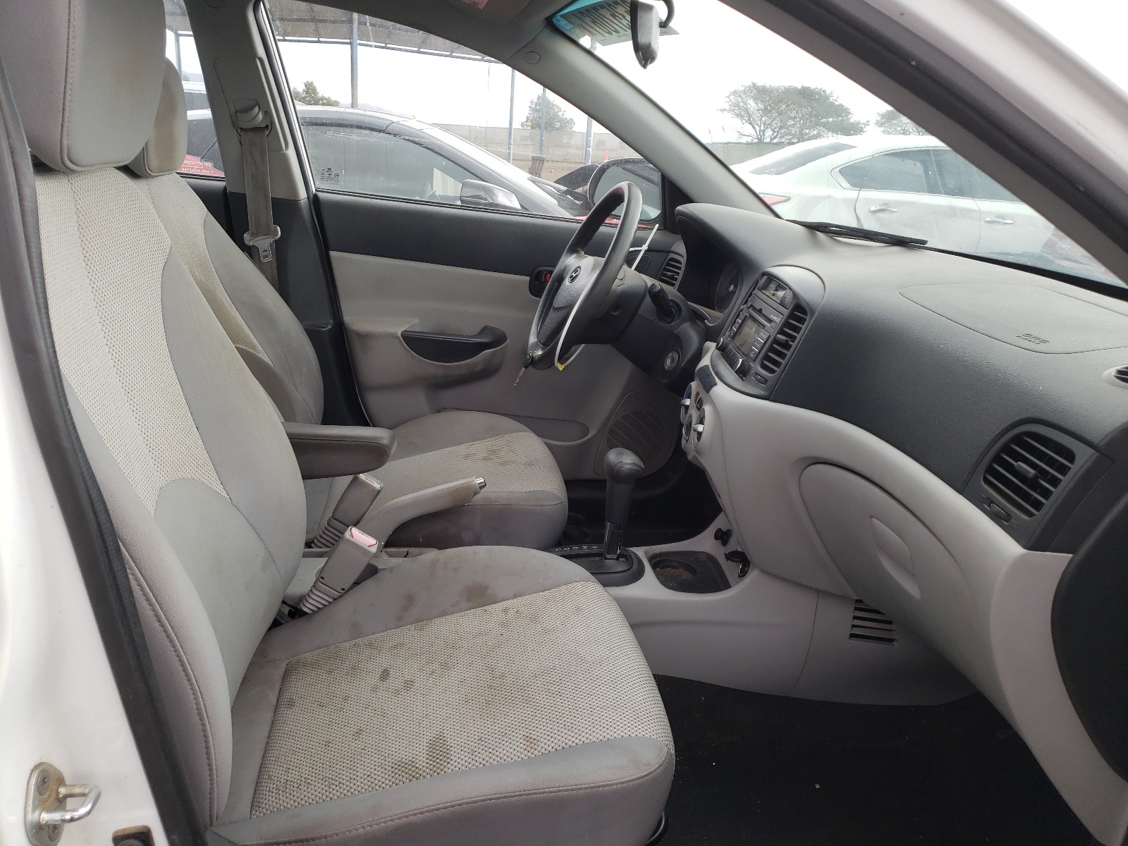 Photo 4 VIN: KMHCN4AC1BU586469 - HYUNDAI ACCENT GLS 