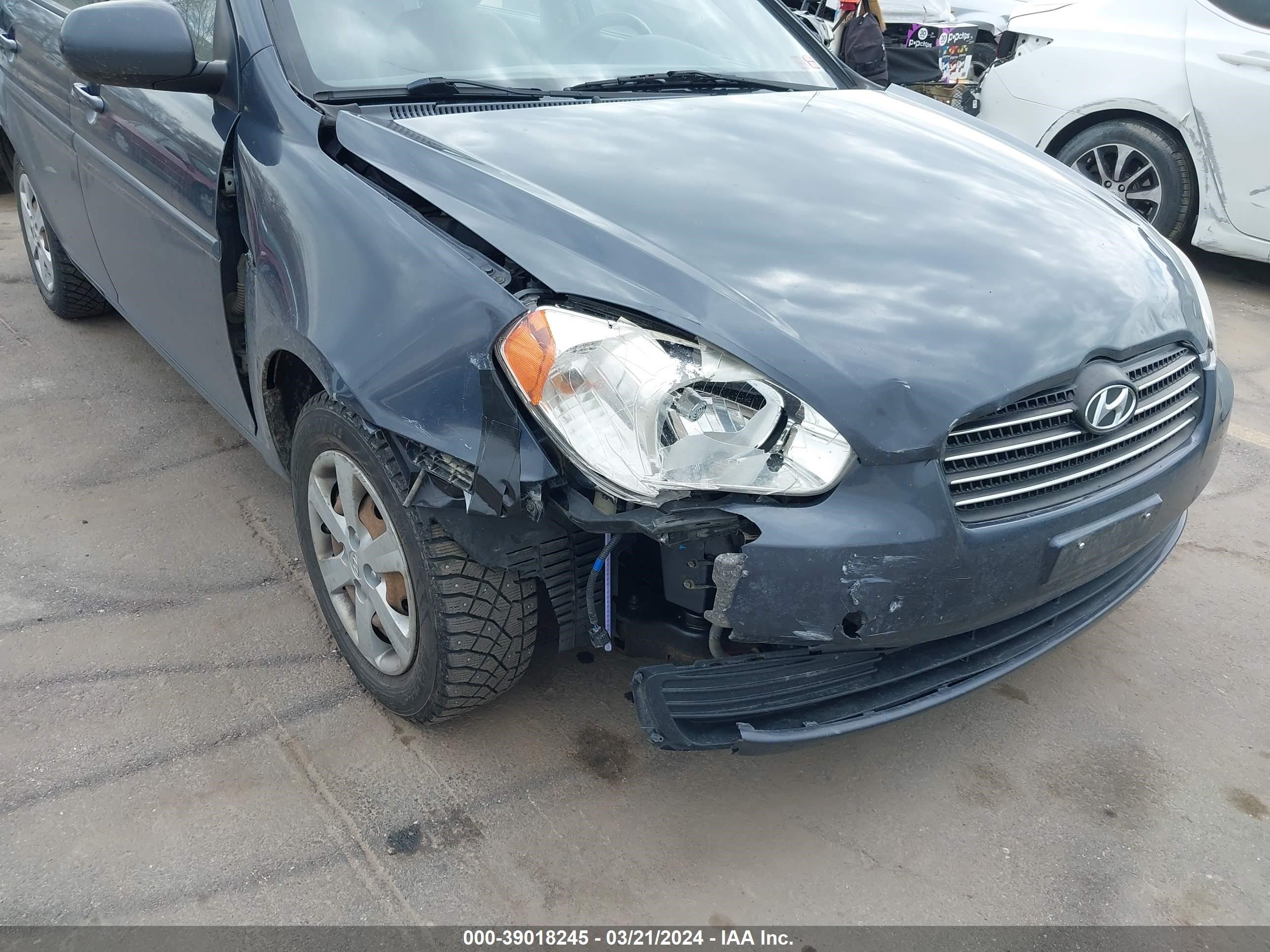 Photo 5 VIN: KMHCN4AC2AU497802 - HYUNDAI ACCENT 