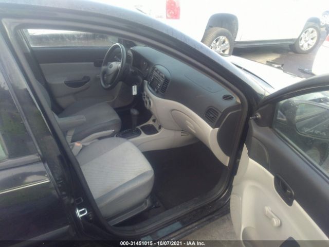 Photo 4 VIN: KMHCN4AC3AU499624 - HYUNDAI ACCENT 