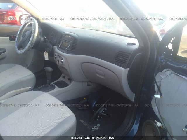 Photo 4 VIN: KMHCN4AC4AU470018 - HYUNDAI ACCENT 