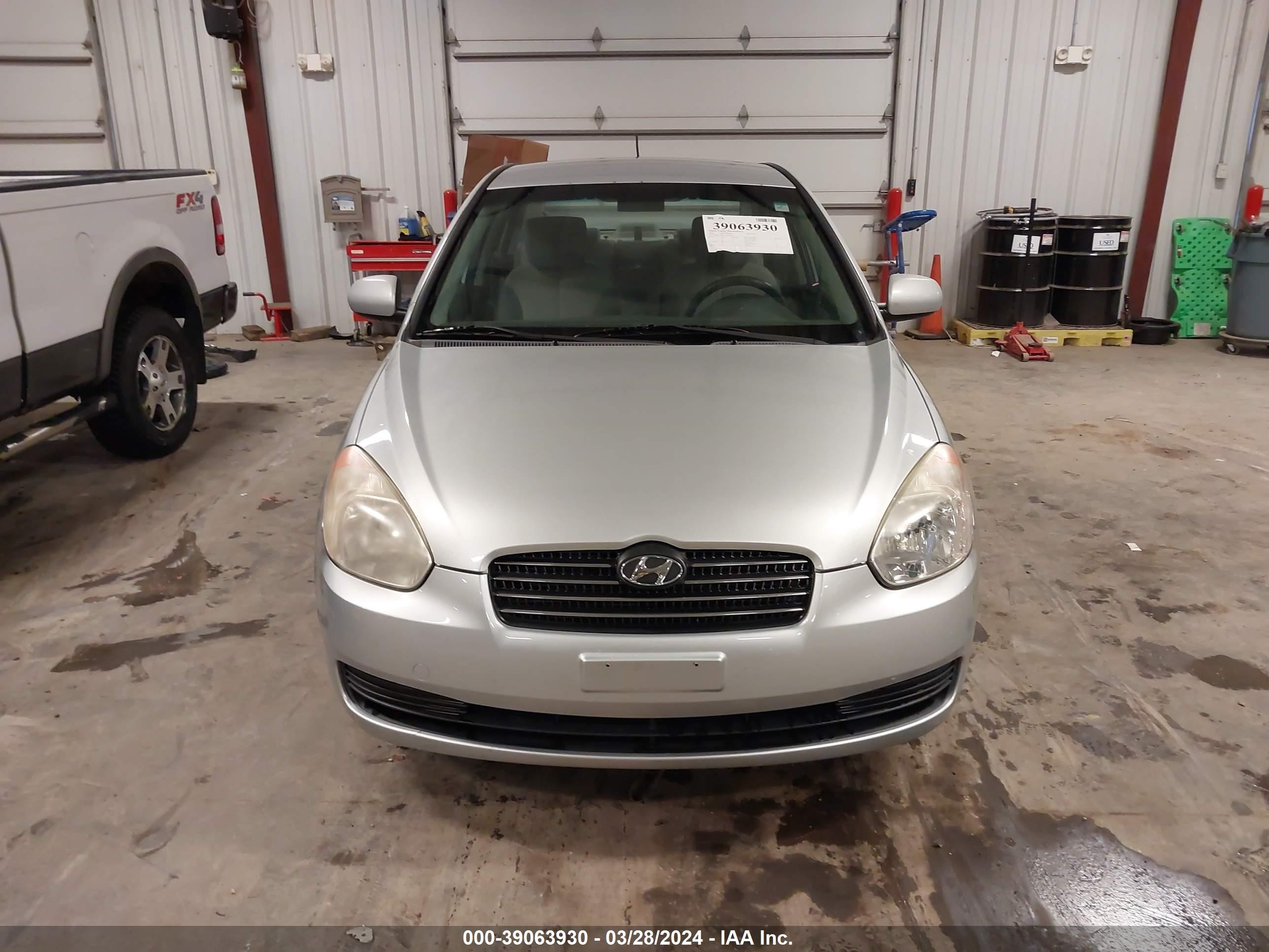 Photo 12 VIN: KMHCN4AC4AU484095 - HYUNDAI ACCENT 