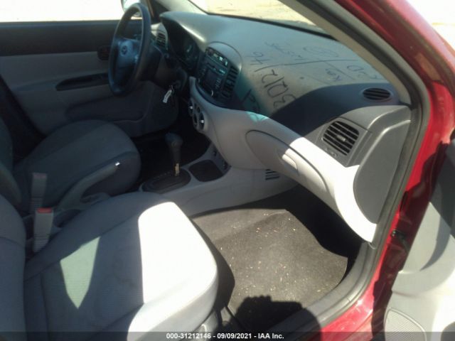 Photo 4 VIN: KMHCN4AC4BU602504 - HYUNDAI ACCENT 