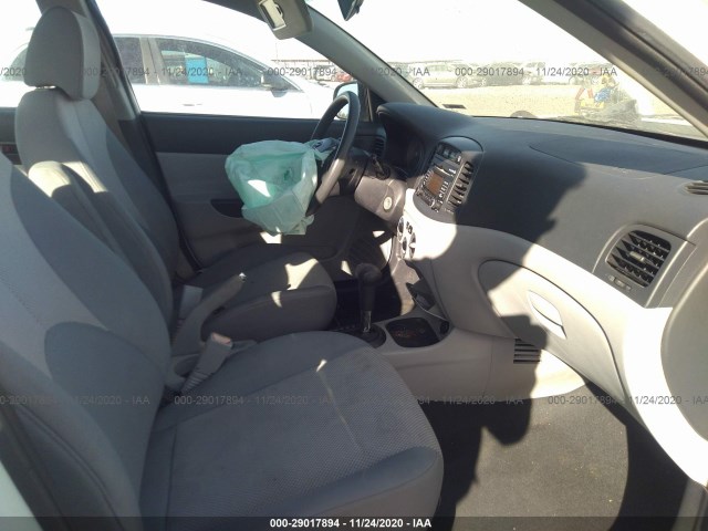 Photo 4 VIN: KMHCN4AC5AU508291 - HYUNDAI ACCENT 