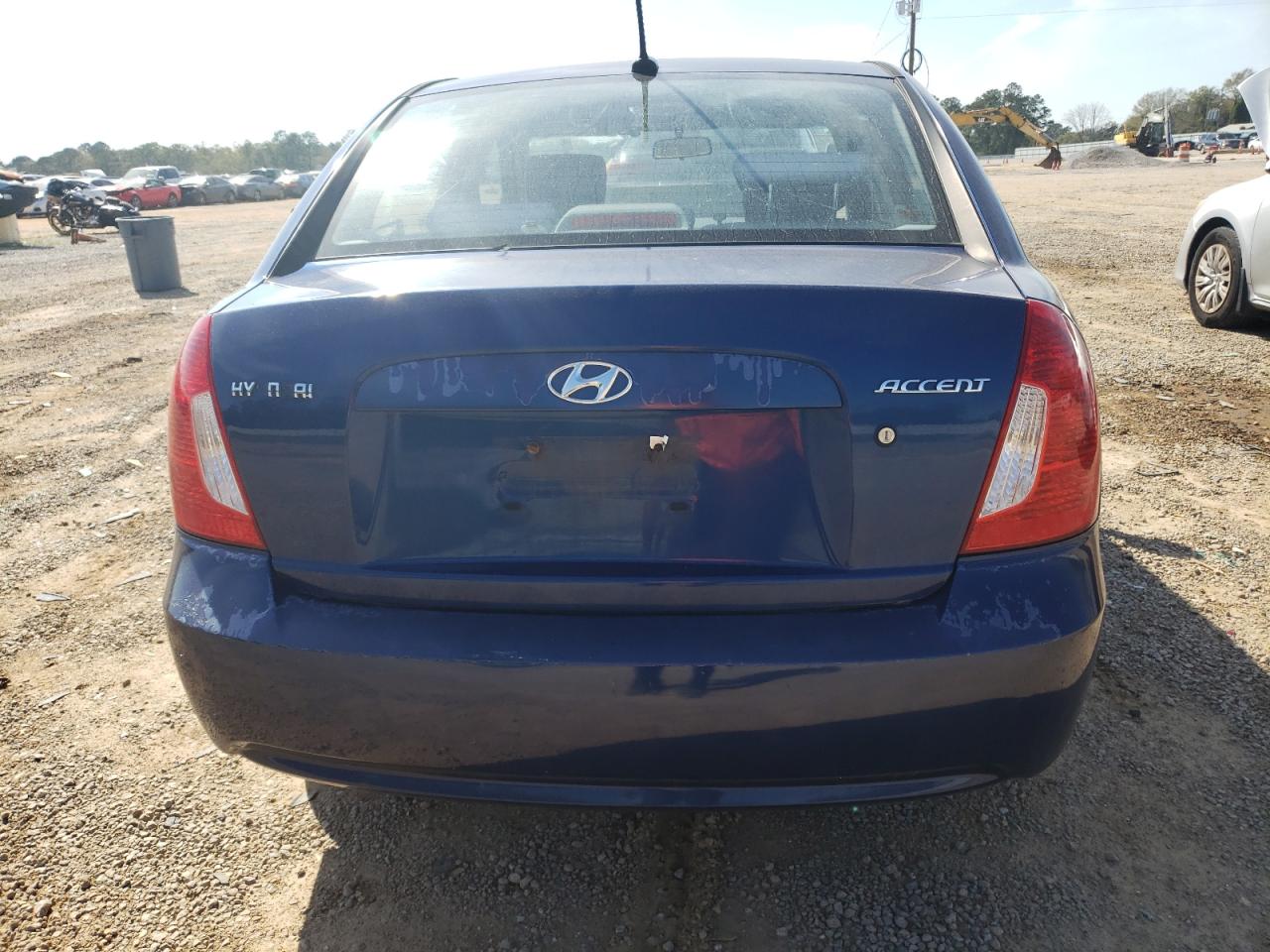 Photo 5 VIN: KMHCN4AC7BU612153 - HYUNDAI ACCENT 