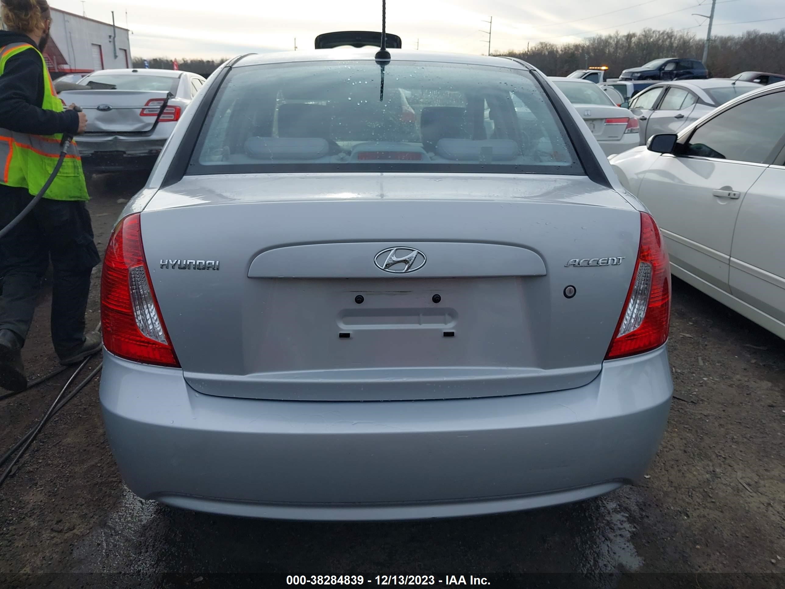 Photo 15 VIN: KMHCN4AC9AU429447 - HYUNDAI ACCENT 