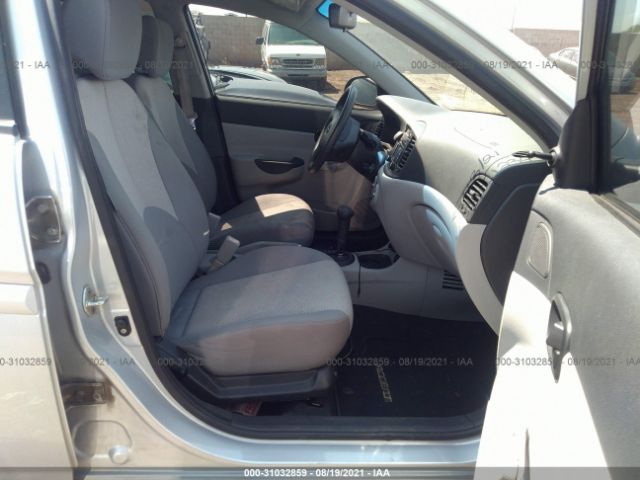 Photo 4 VIN: KMHCN4AC9AU531234 - HYUNDAI ACCENT 