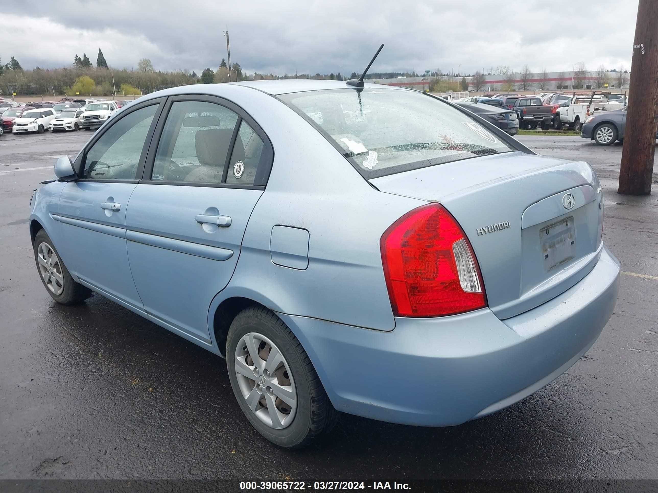 Photo 2 VIN: KMHCN4AC9BU616012 - HYUNDAI ACCENT 