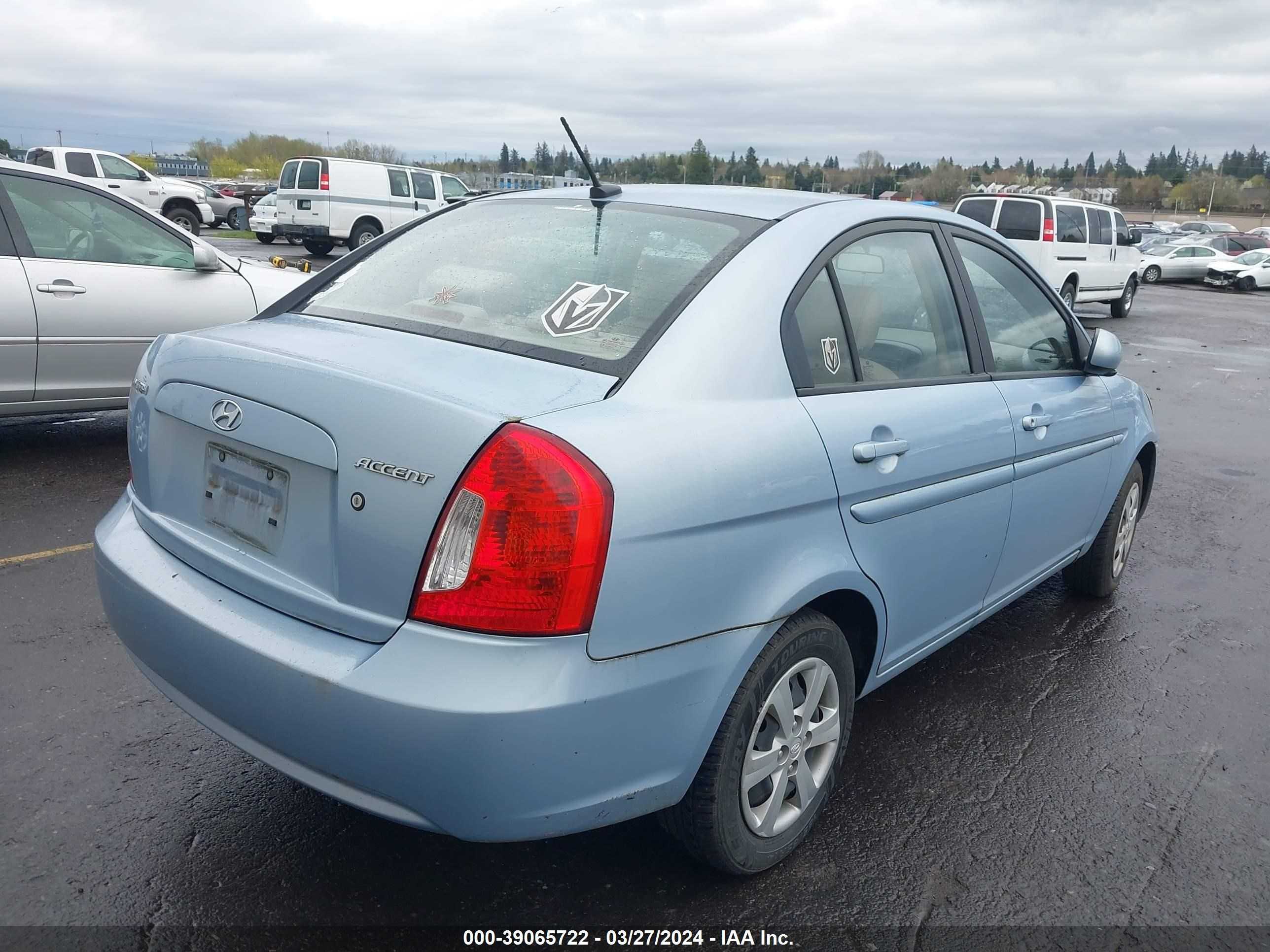 Photo 3 VIN: KMHCN4AC9BU616012 - HYUNDAI ACCENT 