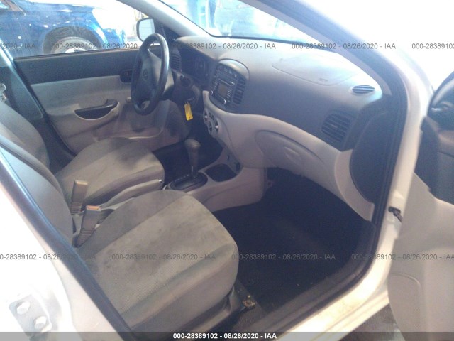 Photo 4 VIN: KMHCN4ACXAU453062 - HYUNDAI ACCENT 