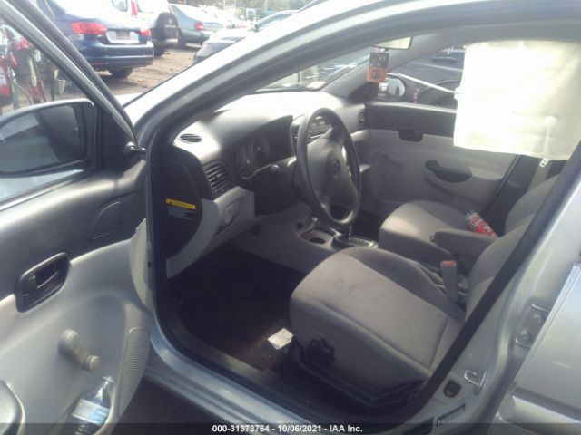 Photo 4 VIN: KMHCN4ACXAU484831 - HYUNDAI ACCENT 