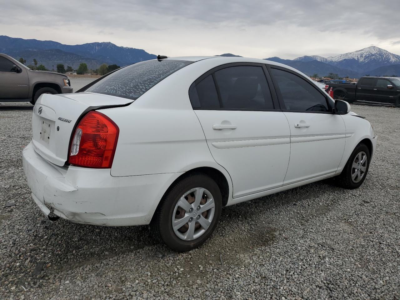 Photo 2 VIN: KMHCN4ACXBU610123 - HYUNDAI ACCENT 