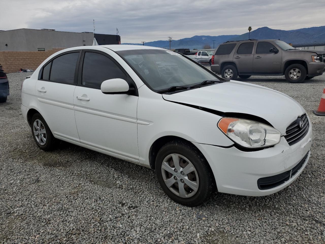 Photo 3 VIN: KMHCN4ACXBU610123 - HYUNDAI ACCENT 