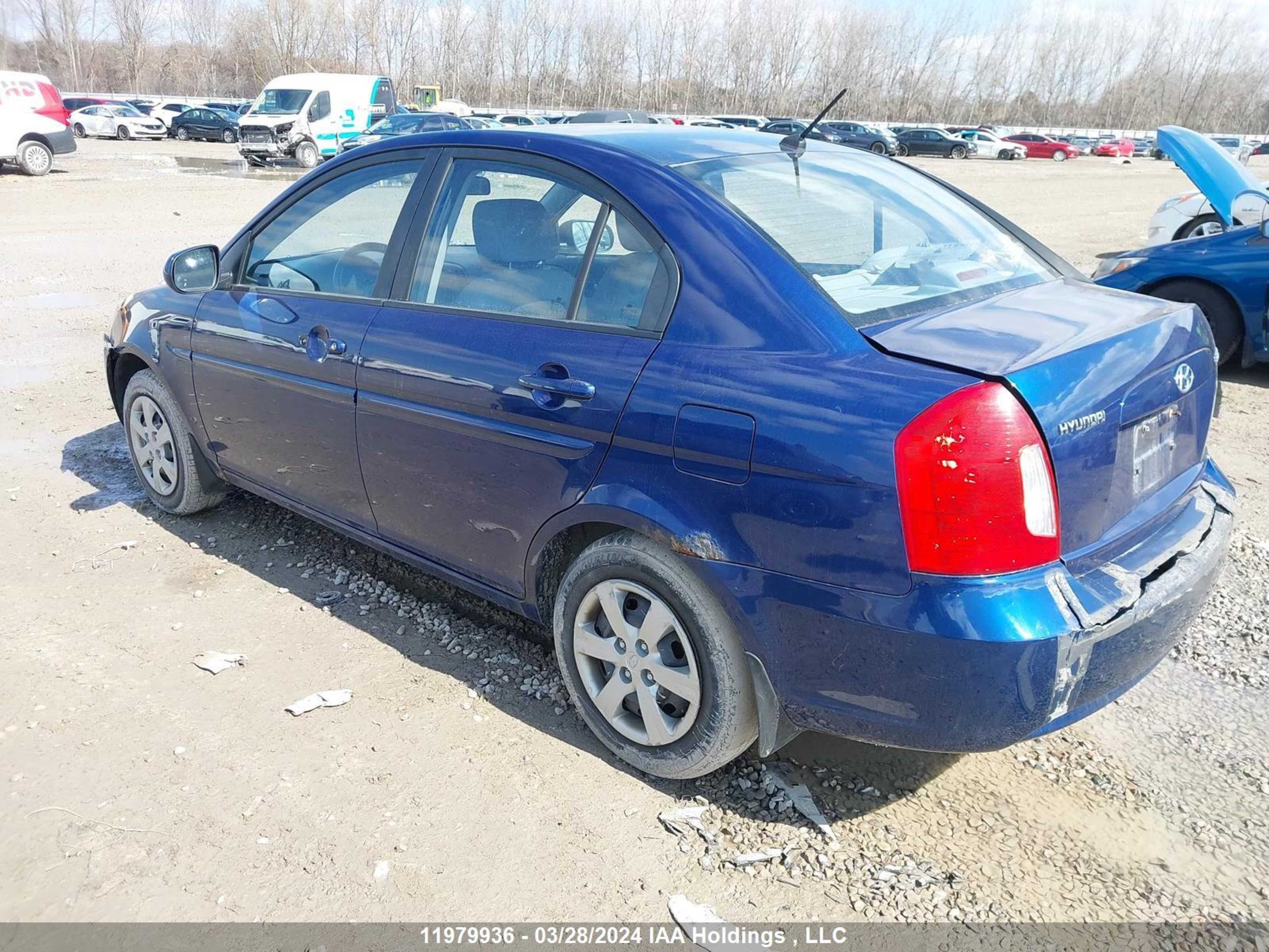 Photo 2 VIN: KMHCN4BC7AU497647 - HYUNDAI ACCENT 