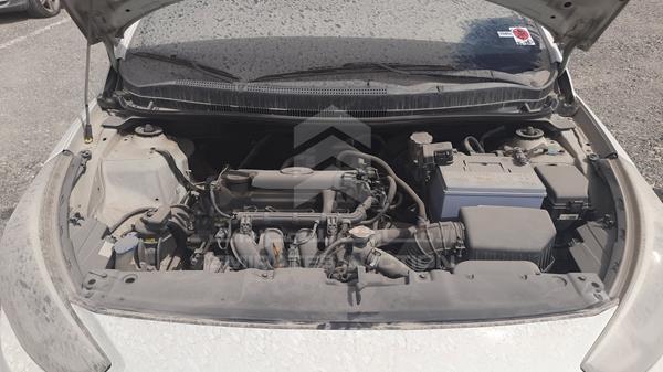 Photo 28 VIN: KMHCT41B0FU811662 - HYUNDAI ACCENT 