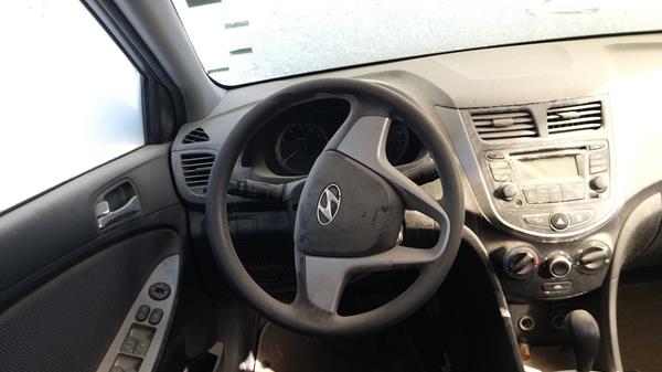 Photo 13 VIN: KMHCT41B3FU710793 - HYUNDAI ACCENT 