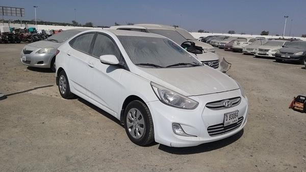 Photo 9 VIN: KMHCT41B4GU042262 - HYUNDAI ACCENT 