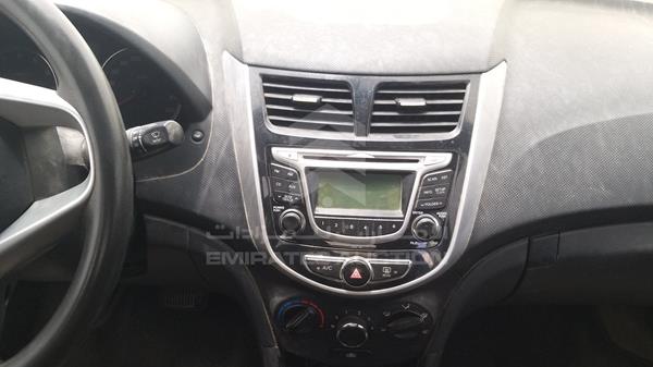 Photo 14 VIN: KMHCT41B7FU688815 - HYUNDAI ACCENT 