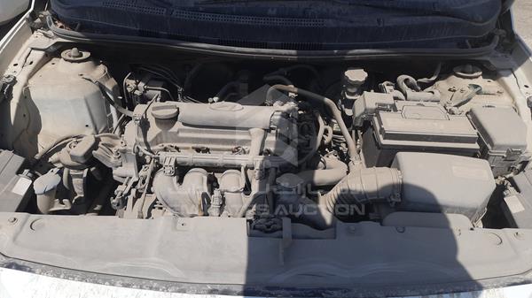 Photo 27 VIN: KMHCT41BXGU941417 - HYUNDAI ACCENT 