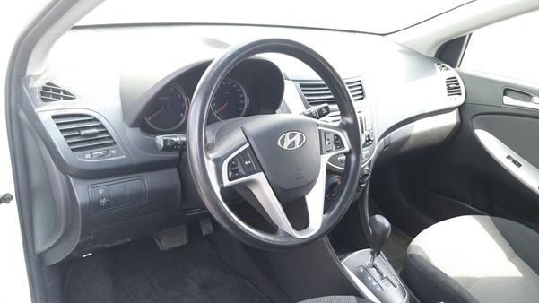 Photo 9 VIN: KMHCT41CXEU556025 - HYUNDAI ACCENT 