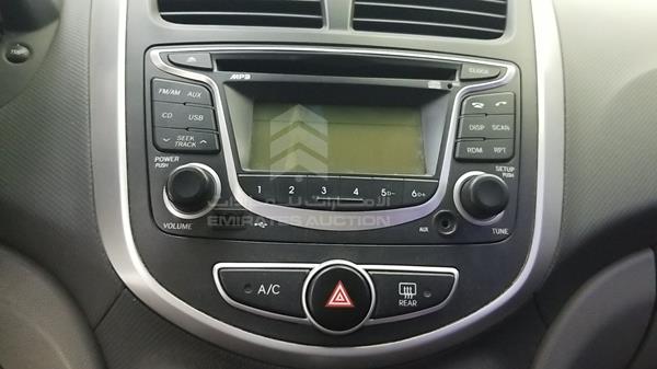 Photo 15 VIN: KMHCT41D0DU297472 - HYUNDAI ACCENT 