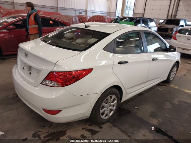 Photo 3 VIN: KMHCT4AE0CU084108 - HYUNDAI ACCENT 