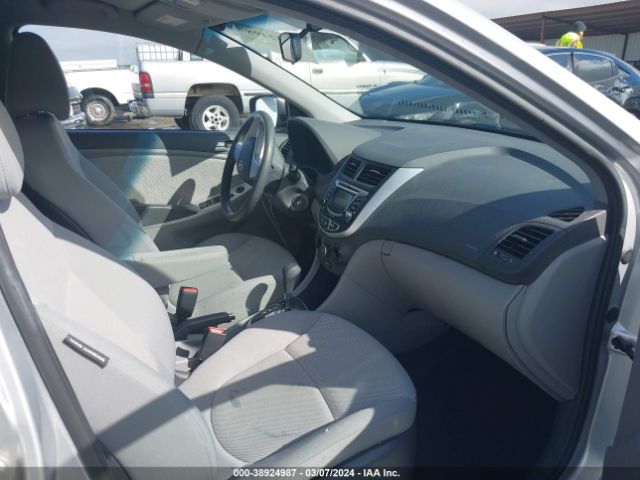 Photo 4 VIN: KMHCT4AE0CU174956 - HYUNDAI ACCENT 