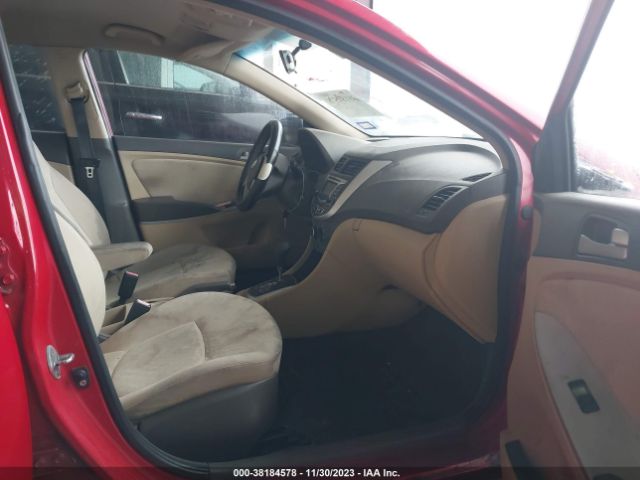 Photo 4 VIN: KMHCT4AE0CU187982 - HYUNDAI ACCENT 