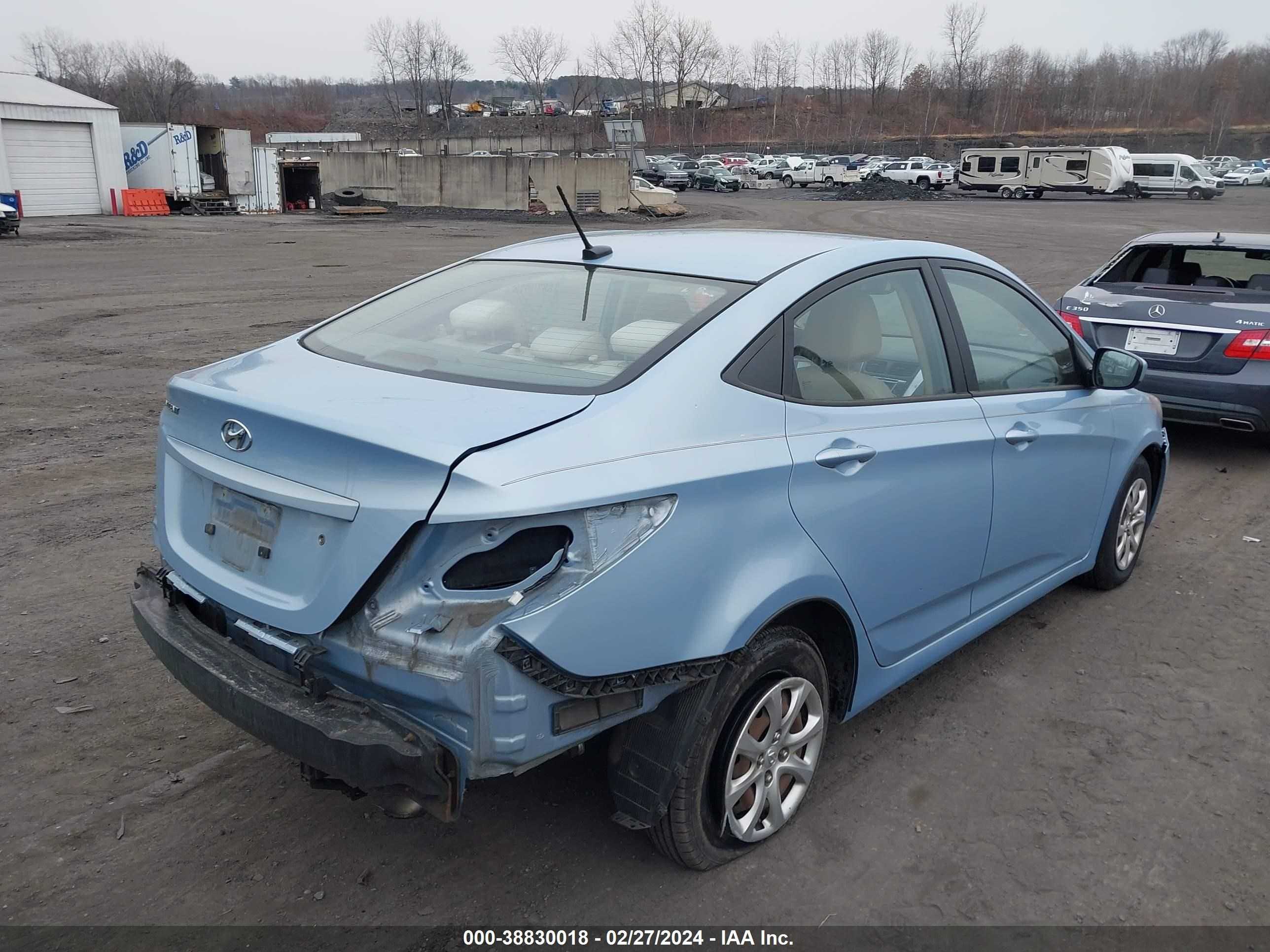 Photo 3 VIN: KMHCT4AE0DU281295 - HYUNDAI ACCENT 