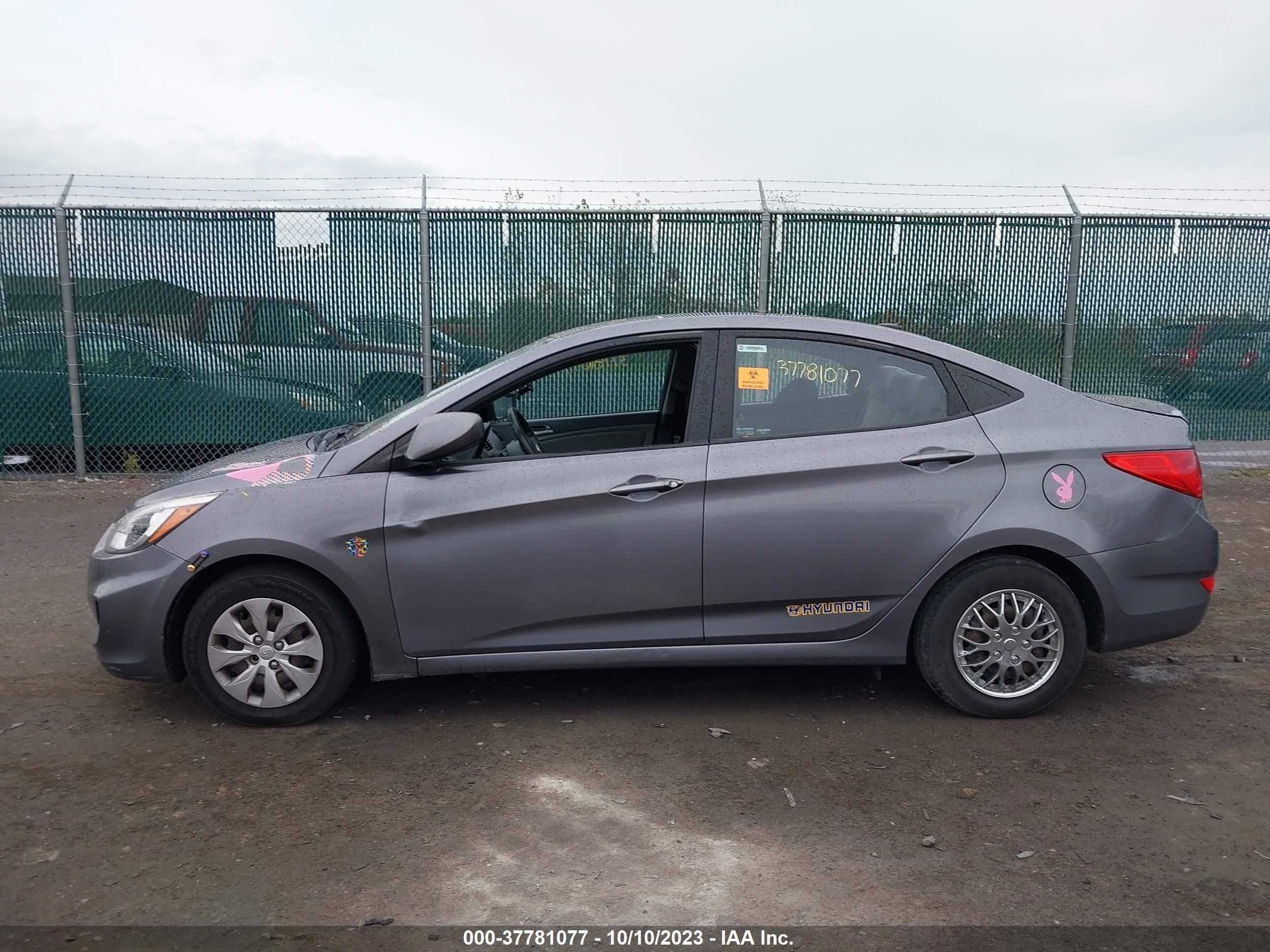 Photo 13 VIN: KMHCT4AE0FU821375 - HYUNDAI ACCENT 