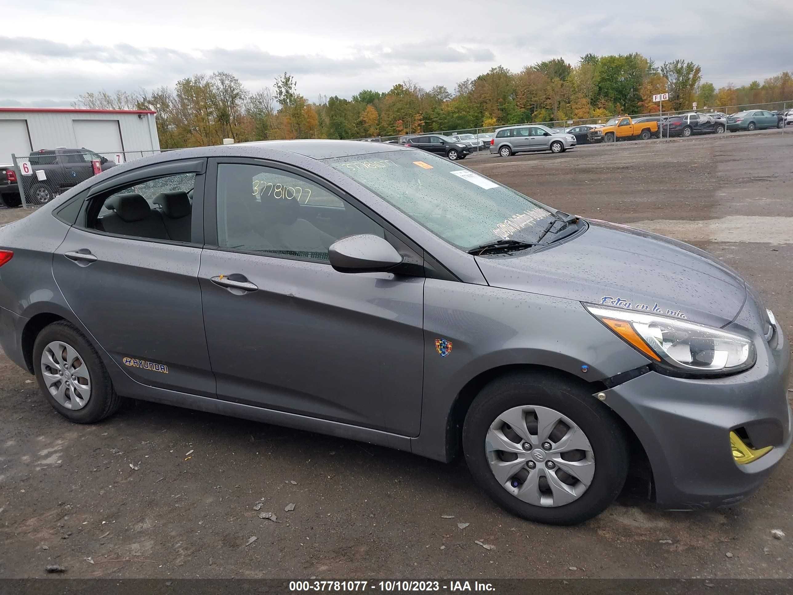 Photo 5 VIN: KMHCT4AE0FU821375 - HYUNDAI ACCENT 