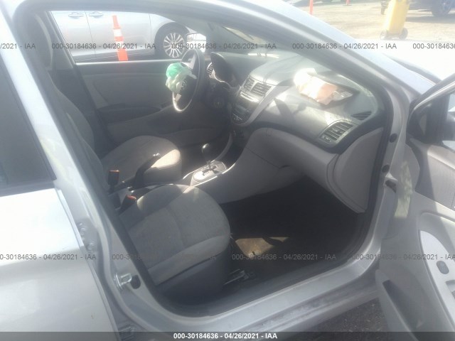 Photo 4 VIN: KMHCT4AE0FU928989 - HYUNDAI ACCENT 