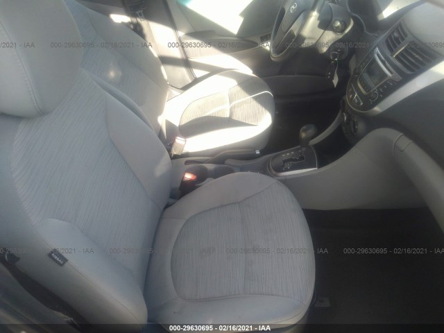 Photo 4 VIN: KMHCT4AE0GU018759 - HYUNDAI ACCENT 