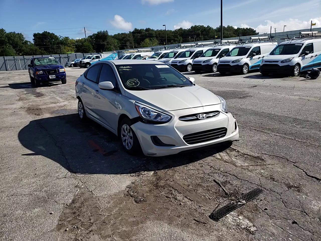 Photo 10 VIN: KMHCT4AE0GU045721 - HYUNDAI ACCENT SE 