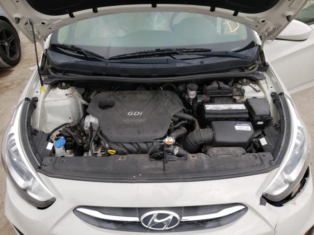 Photo 6 VIN: KMHCT4AE0GU045721 - HYUNDAI ACCENT SE 