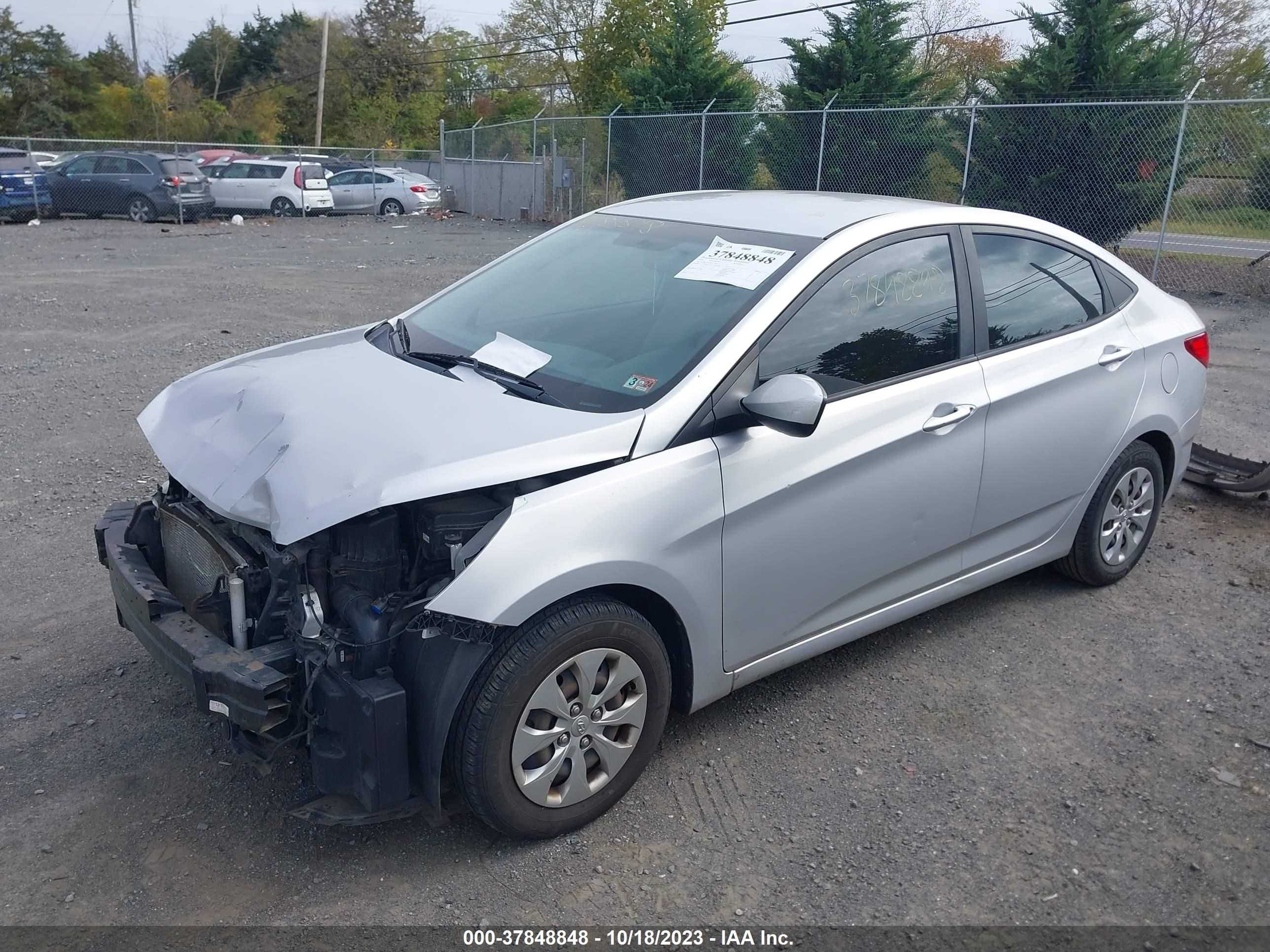 Photo 1 VIN: KMHCT4AE0GU118523 - HYUNDAI ACCENT 