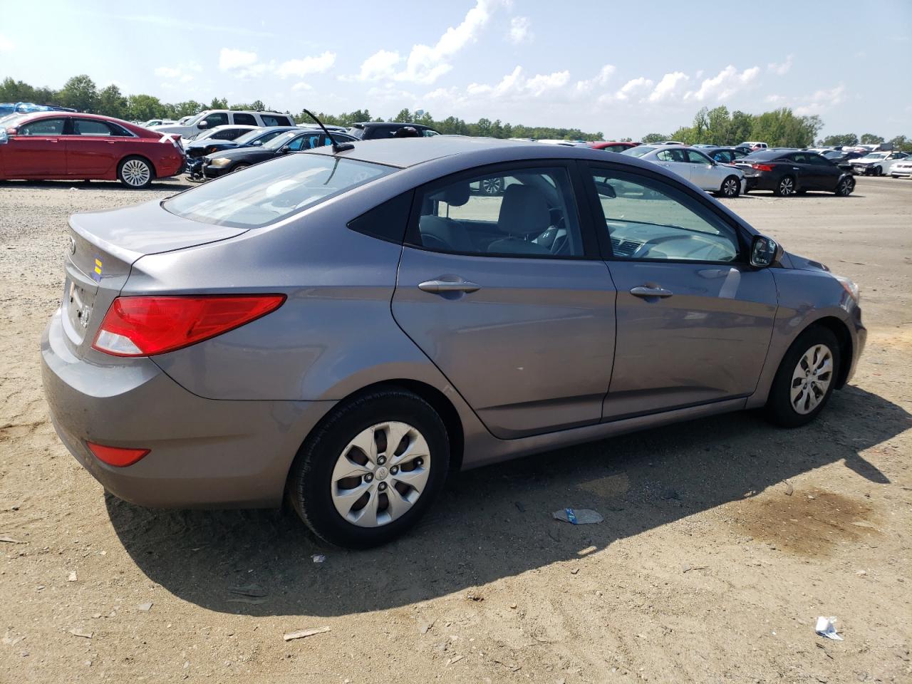 Photo 2 VIN: KMHCT4AE0GU996615 - HYUNDAI ACCENT 