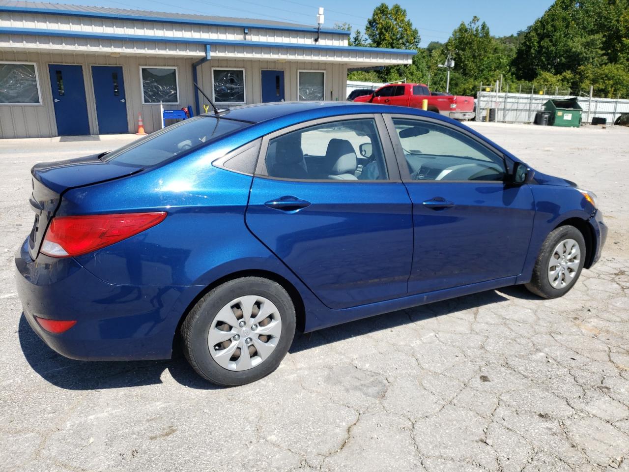 Photo 2 VIN: KMHCT4AE0HU206733 - HYUNDAI ACCENT 