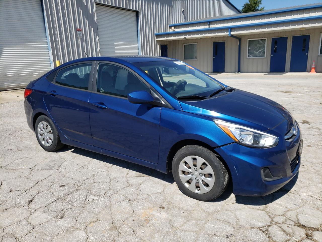 Photo 3 VIN: KMHCT4AE0HU206733 - HYUNDAI ACCENT 