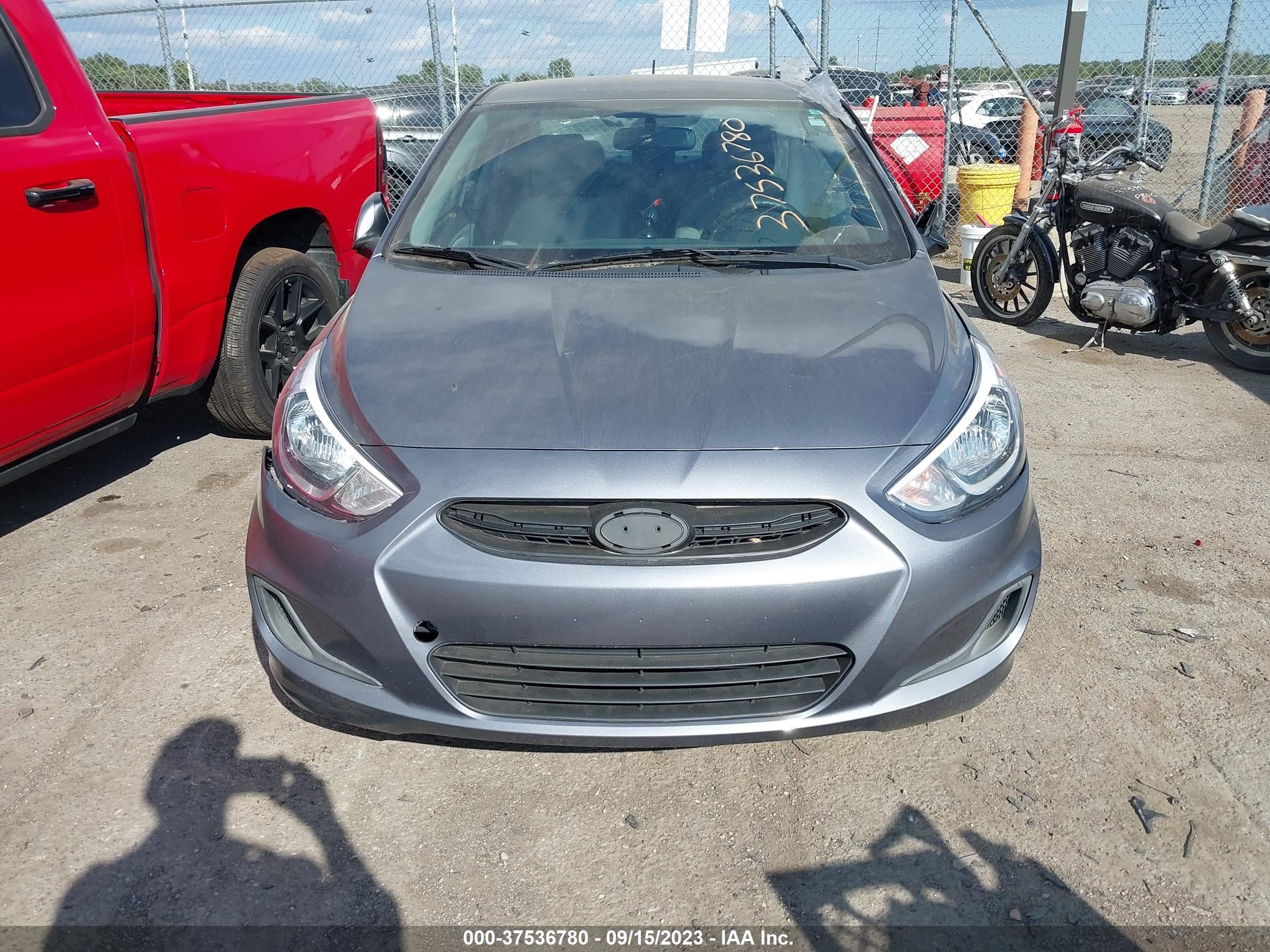 Photo 11 VIN: KMHCT4AE0HU238968 - HYUNDAI ACCENT 