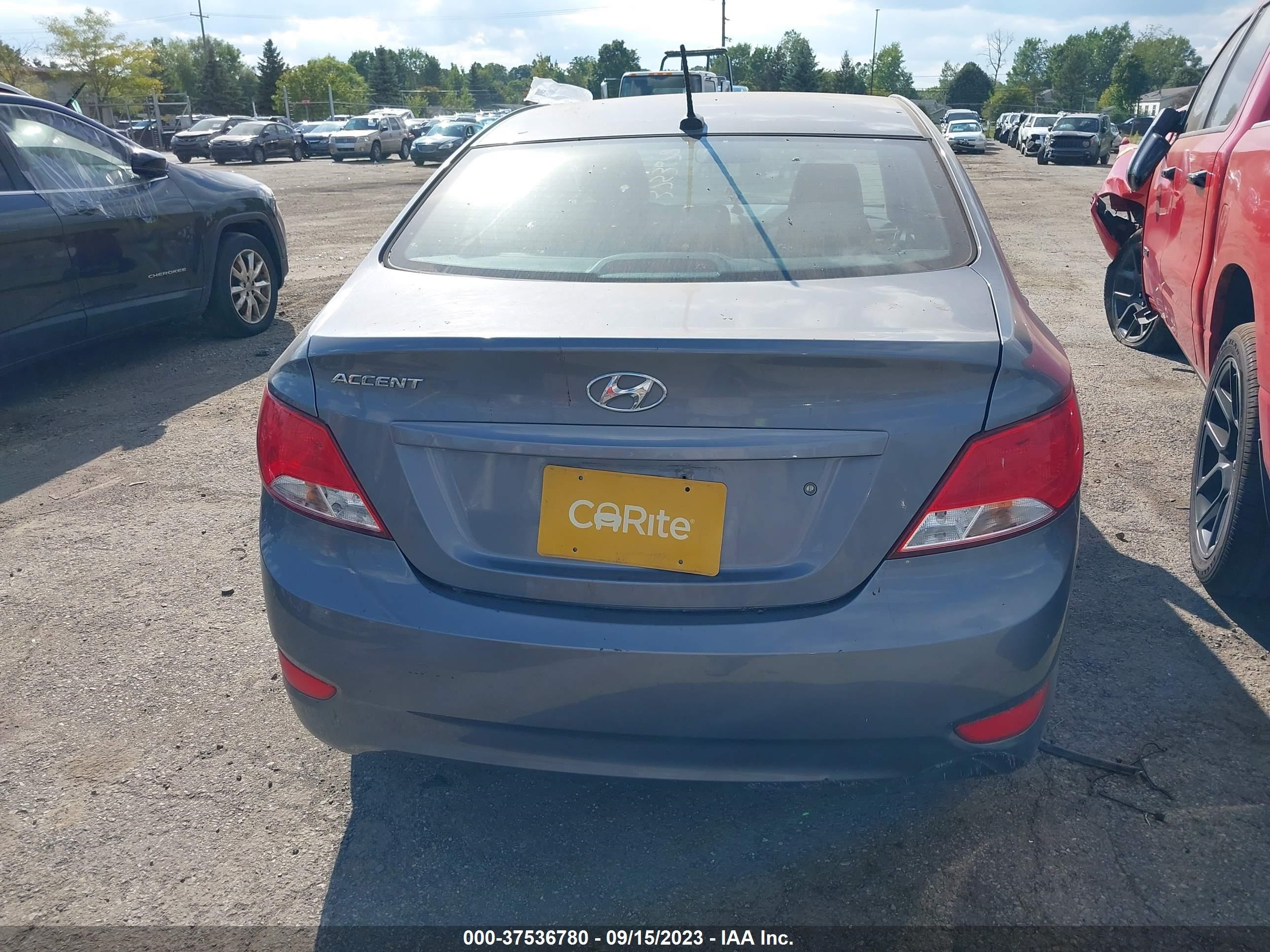 Photo 15 VIN: KMHCT4AE0HU238968 - HYUNDAI ACCENT 