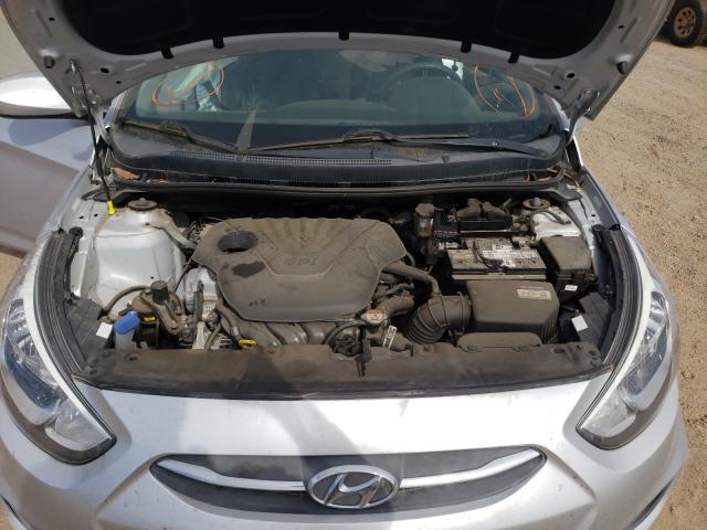 Photo 6 VIN: KMHCT4AE0HU286387 - HYUNDAI ACCENT SE 