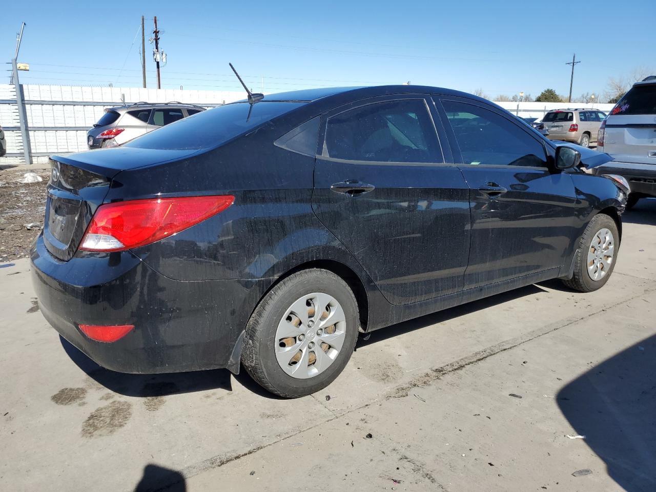 Photo 2 VIN: KMHCT4AE0HU336477 - HYUNDAI ACCENT 