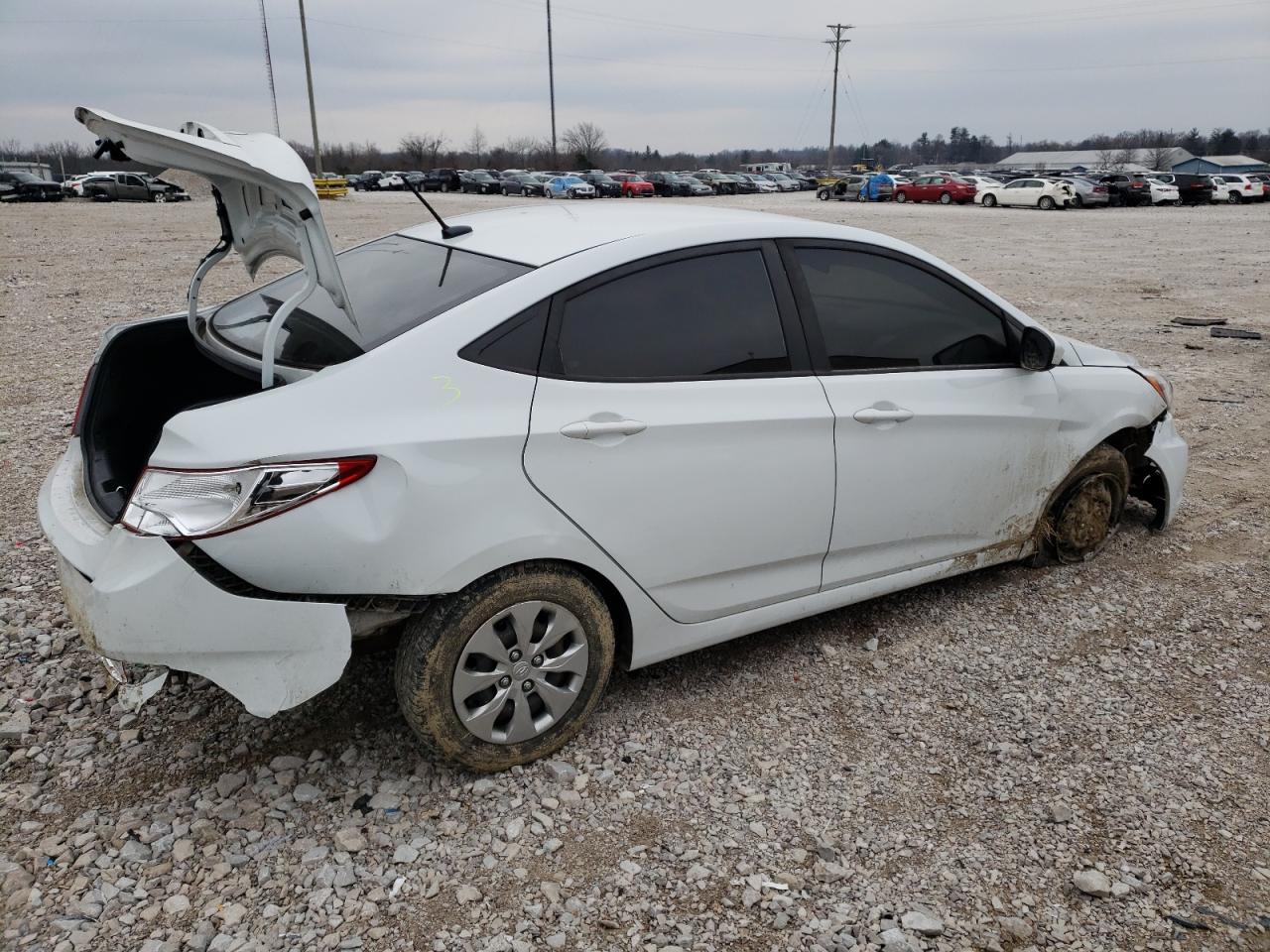 Photo 2 VIN: KMHCT4AE0HU371181 - HYUNDAI ACCENT 