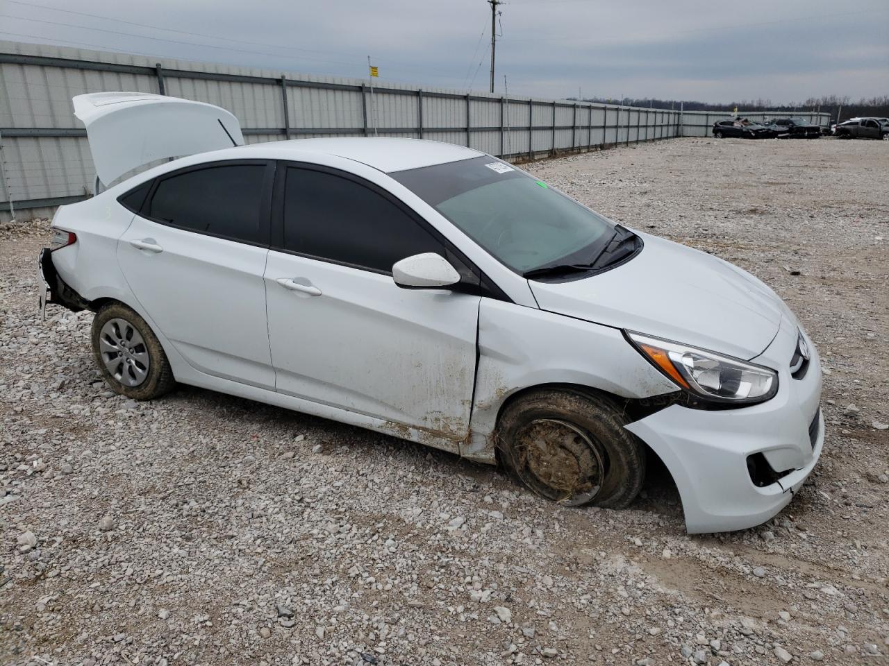 Photo 3 VIN: KMHCT4AE0HU371181 - HYUNDAI ACCENT 