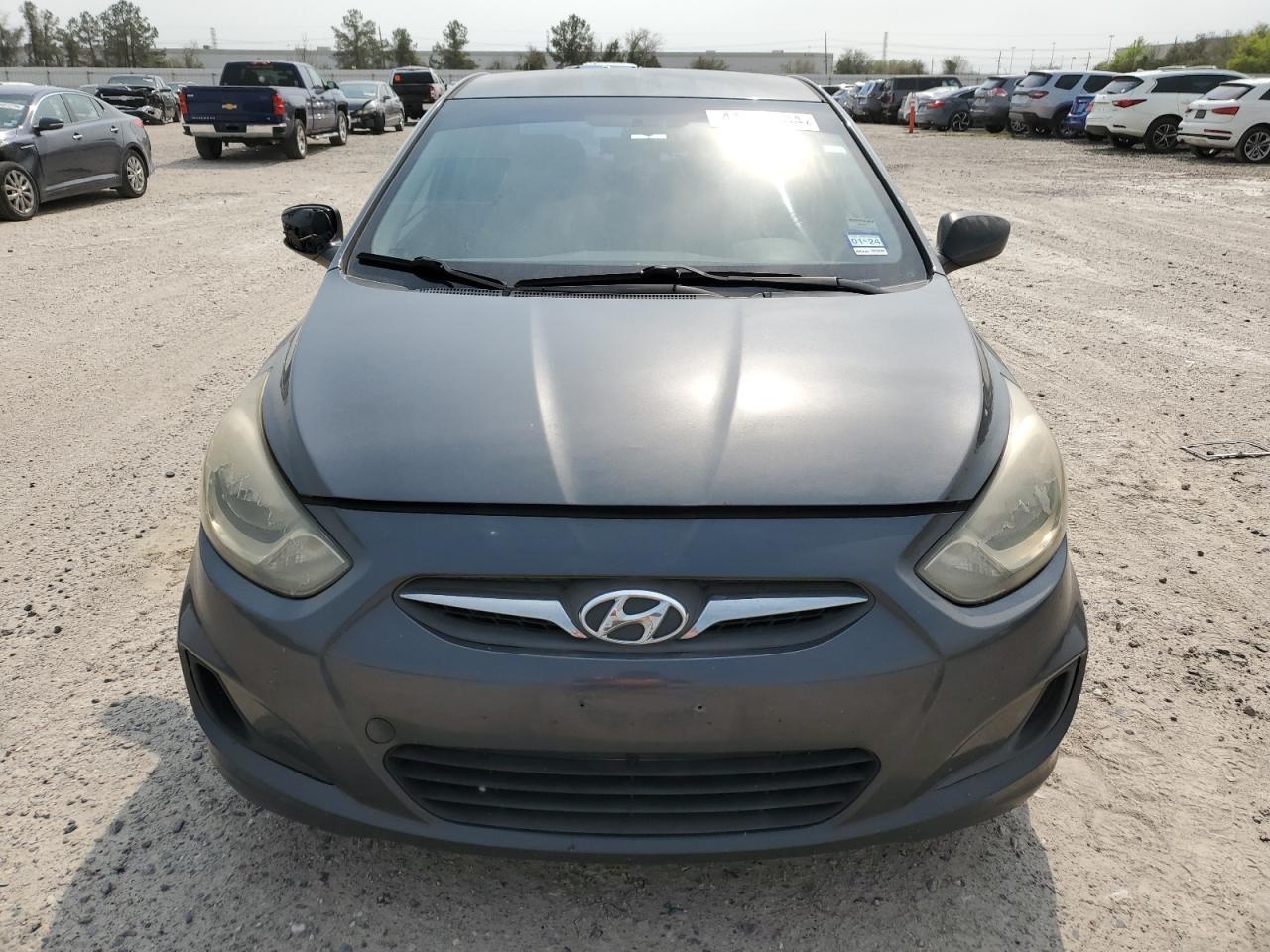 Photo 4 VIN: KMHCT4AE1CU139861 - HYUNDAI ACCENT 