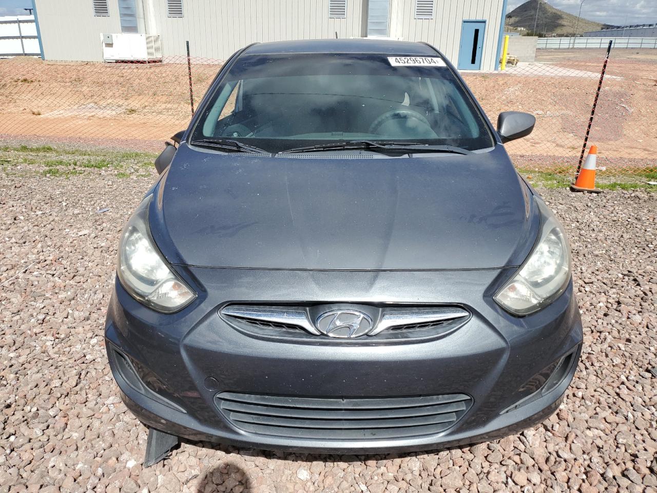 Photo 4 VIN: KMHCT4AE1DU303689 - HYUNDAI ACCENT 