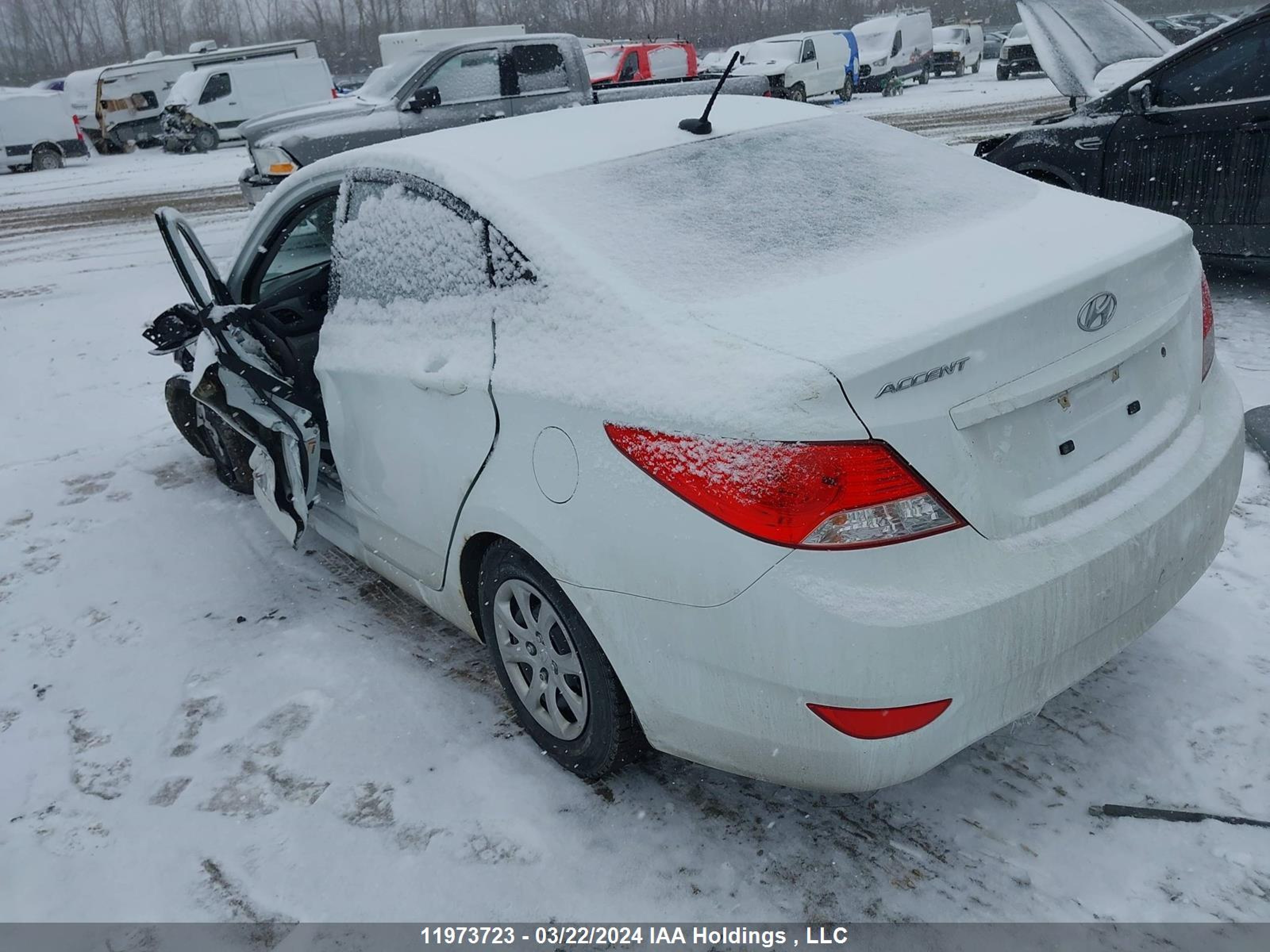 Photo 2 VIN: KMHCT4AE1EU651798 - HYUNDAI ACCENT 