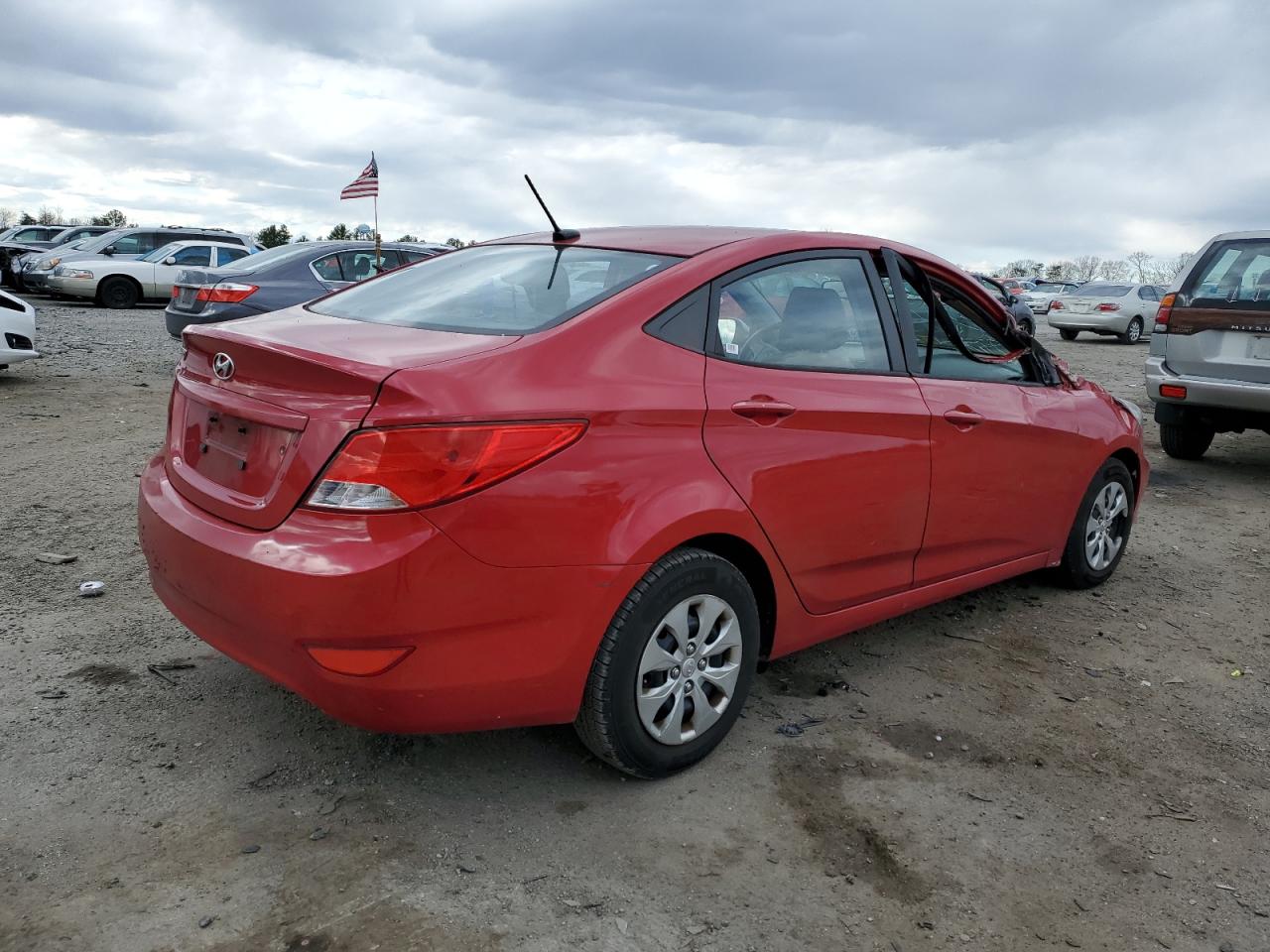 Photo 2 VIN: KMHCT4AE1FU880838 - HYUNDAI ACCENT 