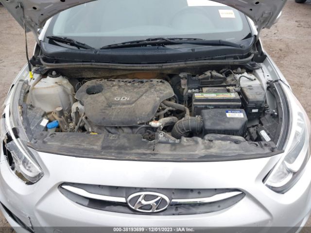 Photo 9 VIN: KMHCT4AE1GU051690 - HYUNDAI ACCENT 